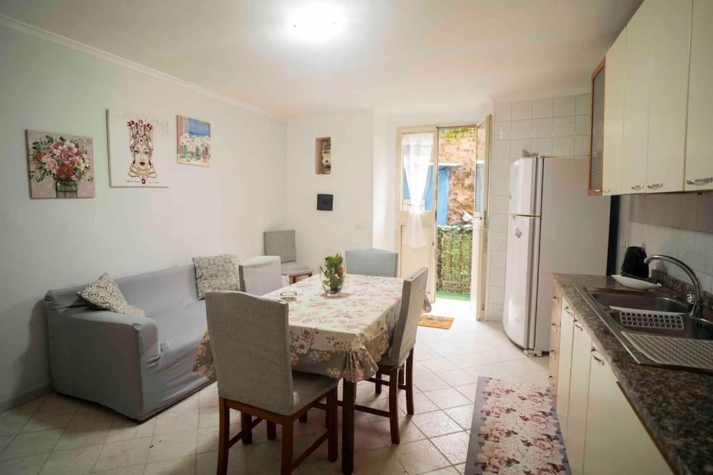 Holiday home Casa Elena - Casa Vacanze Centro Naples